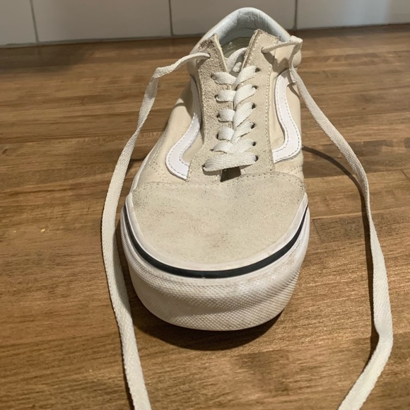 Vans. Excellent condition. Barely worn - Picture 2 of 9